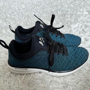 APL Women’s Techloom sneakers in RARE blue sparkle color. Size 8!